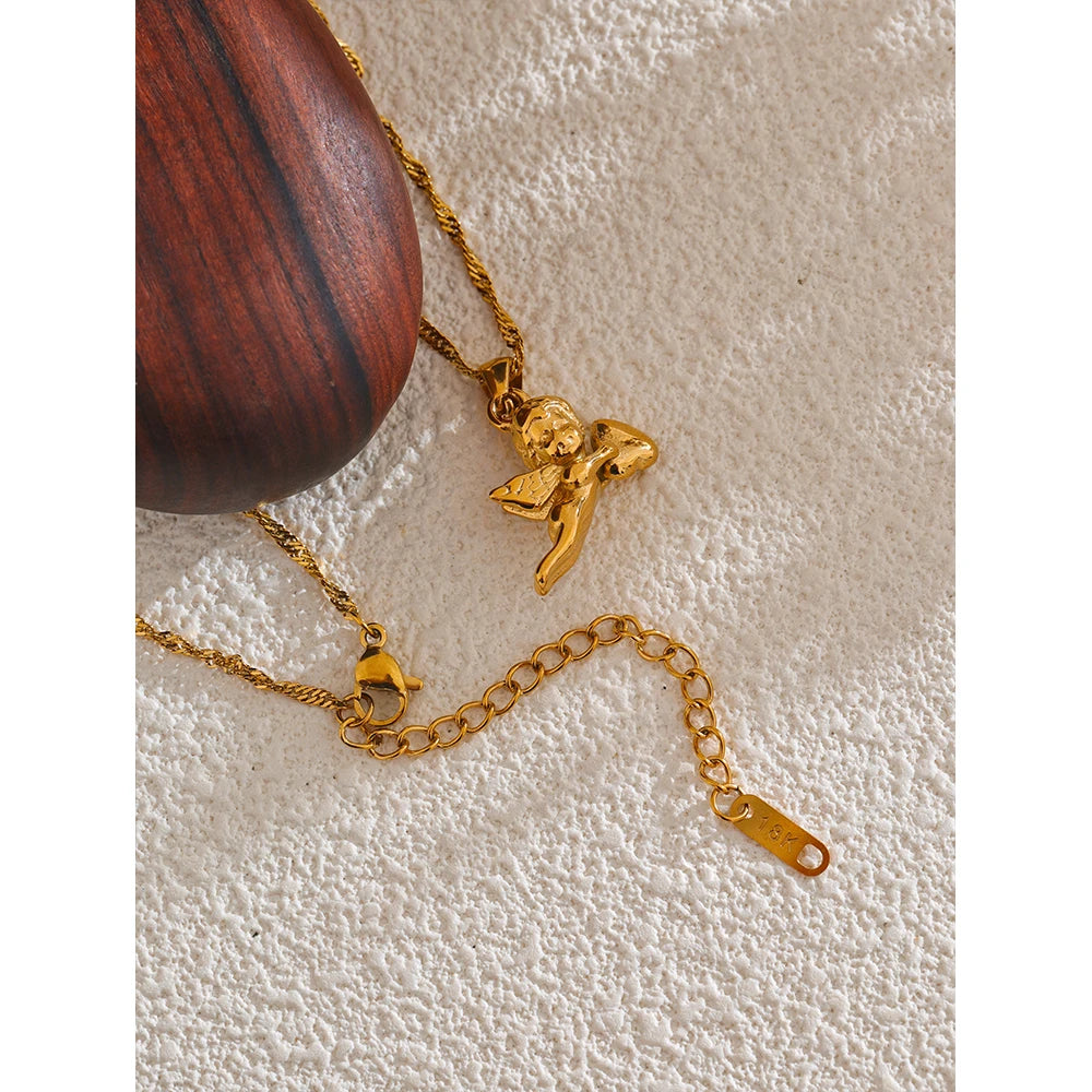 Alya Necklace