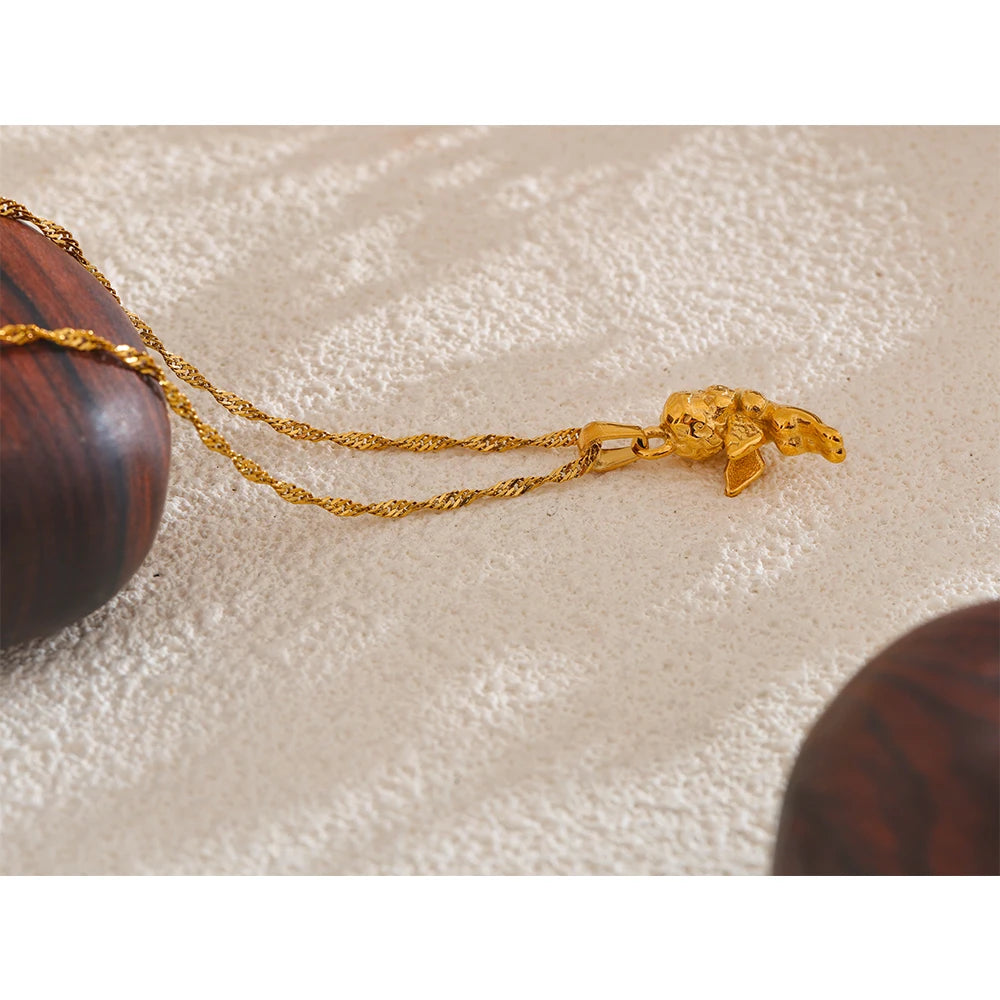 Alya Necklace