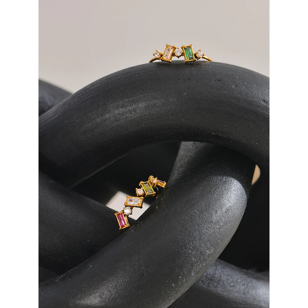 Mia Ring