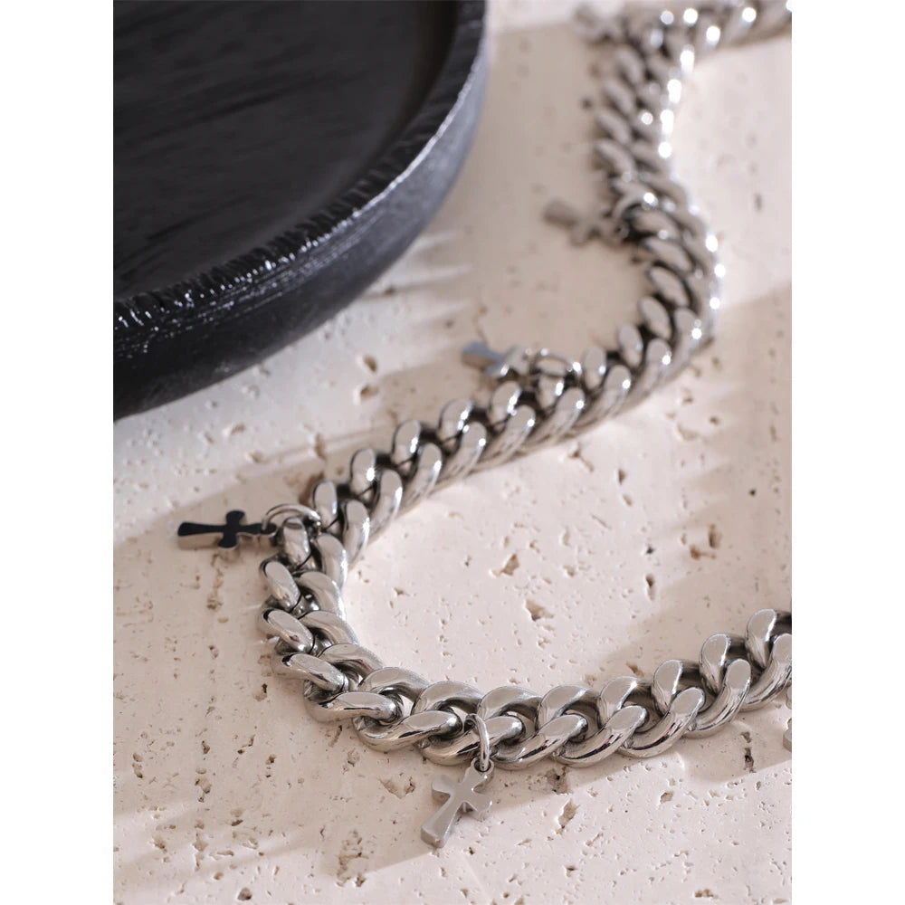 Chris Necklace 