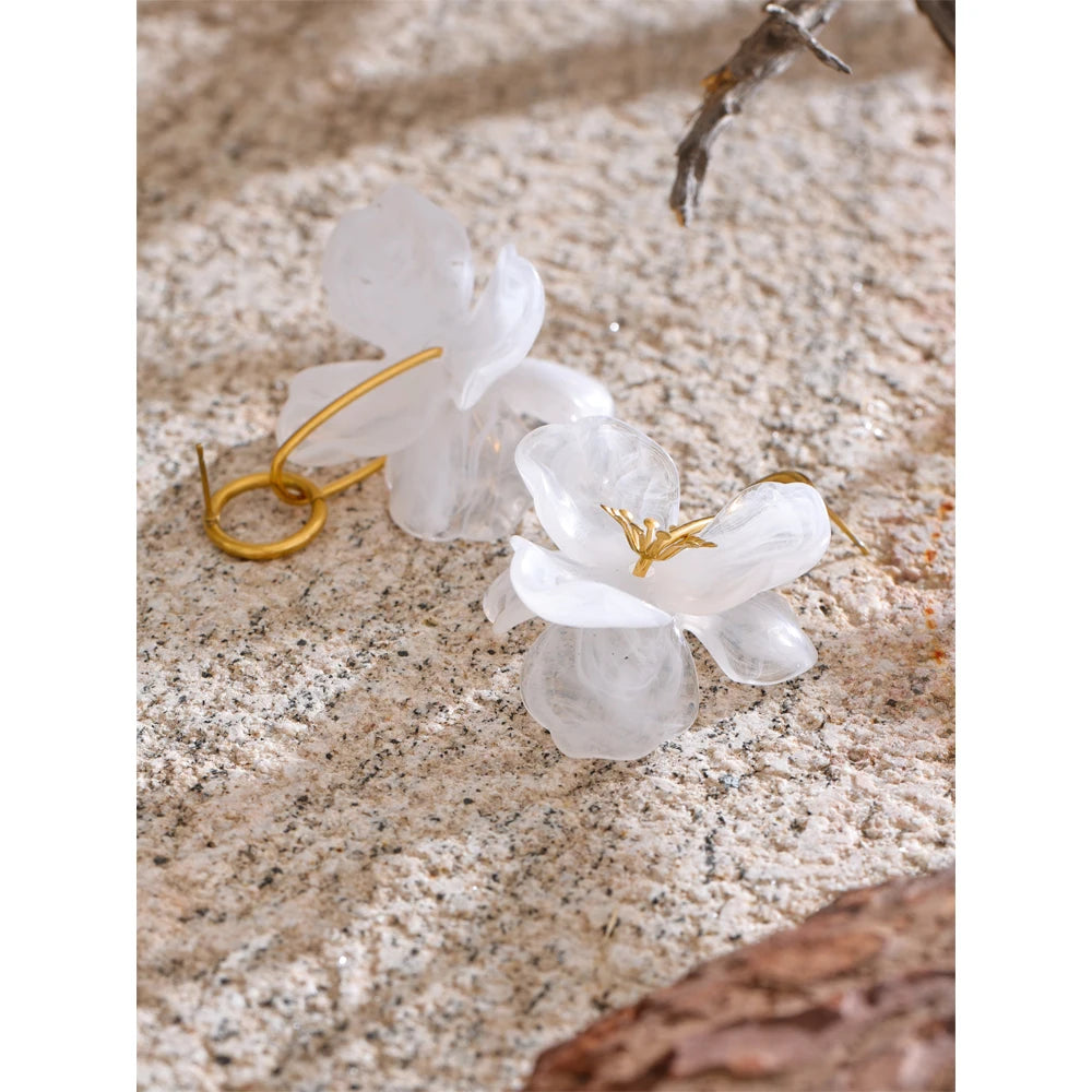 Bella Earrings 